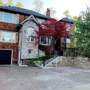 Guest house The Leaside Garden, Toronto